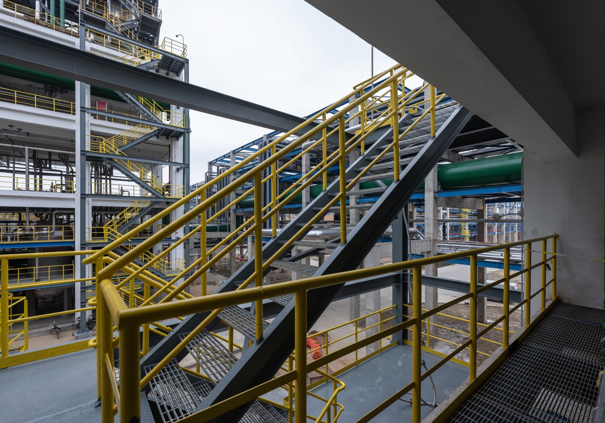 製缶 配管各種溶接 機械器具設置工事 鋼構造物工事 機械設備製作 据付工事 管工事 建設 三重県 鈴鹿市